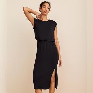Lou & Grey Signaturesoft Column Midi Dress